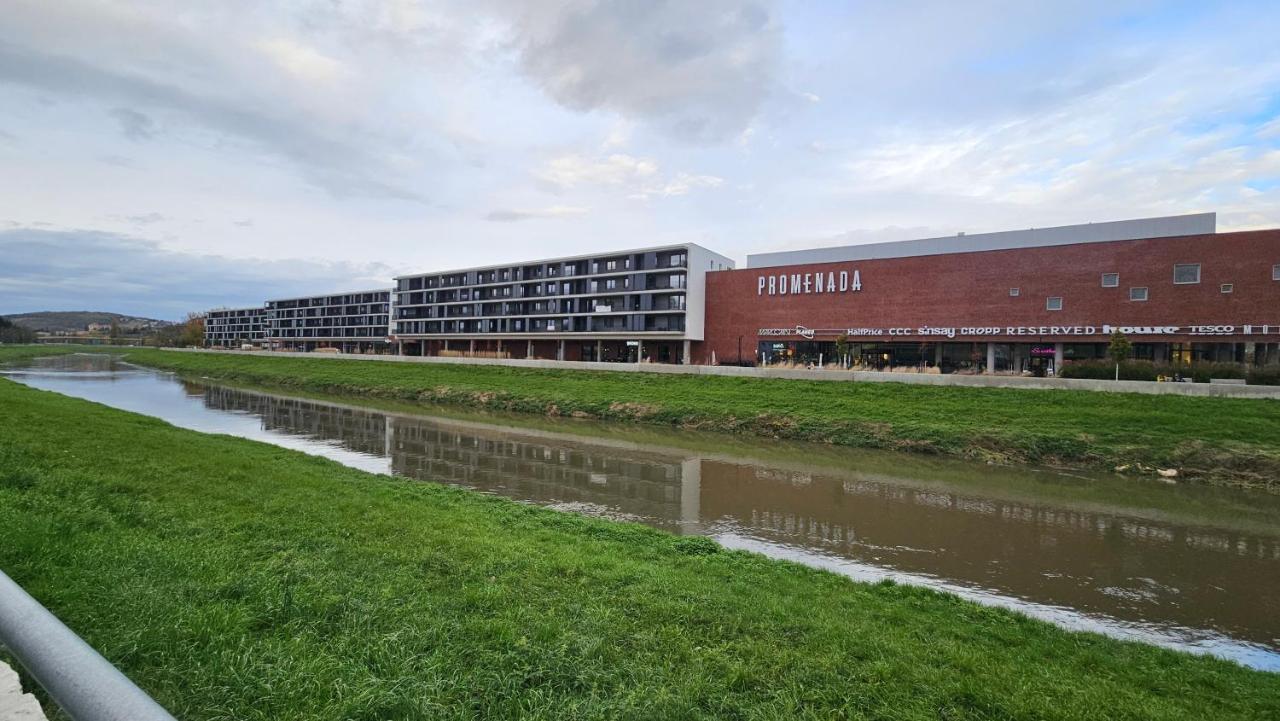Apartman Promenada Нитра Екстериор снимка